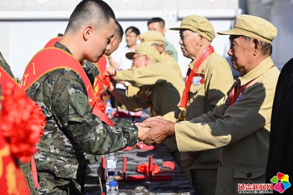 熱血赴軍營 披戎裝踏征程